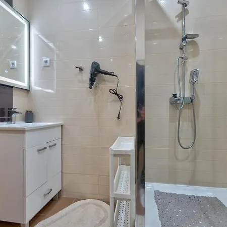 Elena Gold Apartment